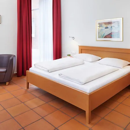 Hoeker Hof Отель Гревен